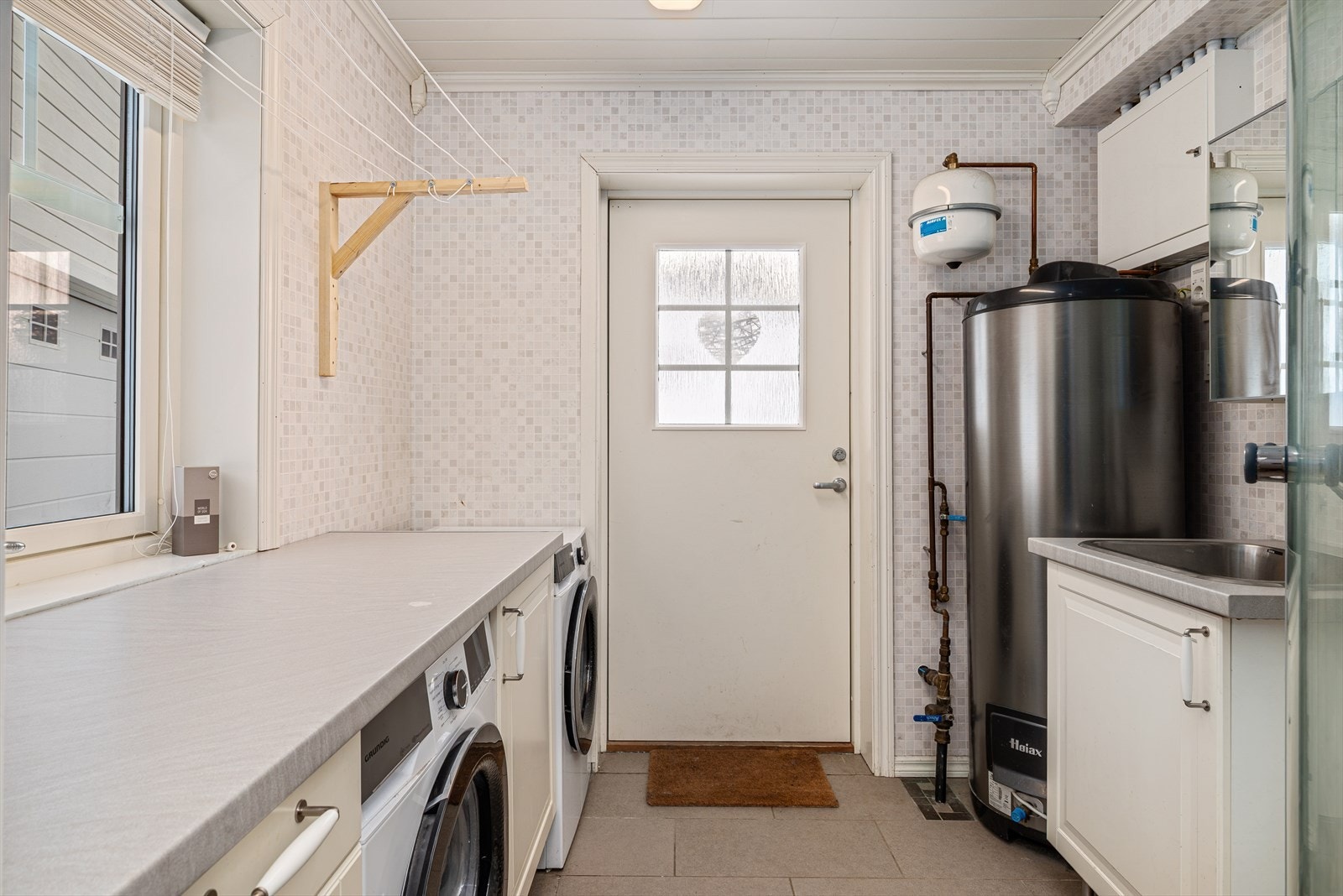 Vaskerom Galleribilde