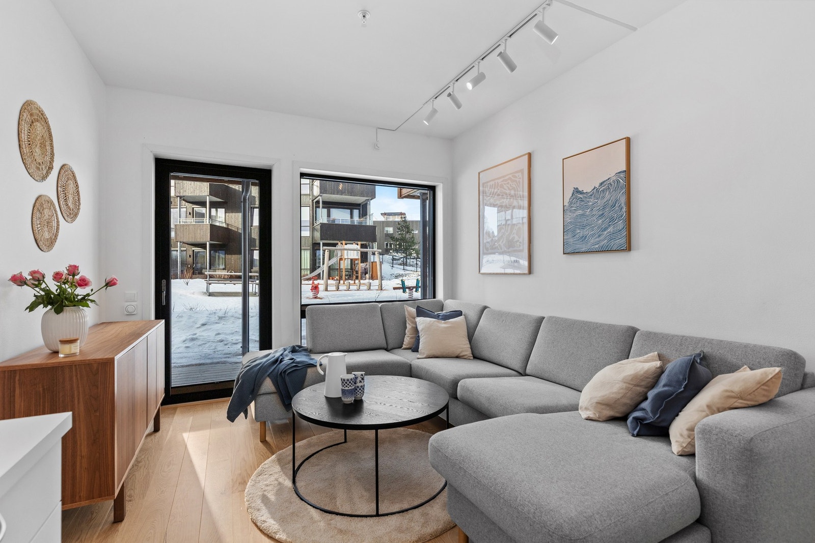 Velkommen til Fagertunvegen 5, presentert av EiendomsMegler 1 ved Stian Berg. Galleribilde