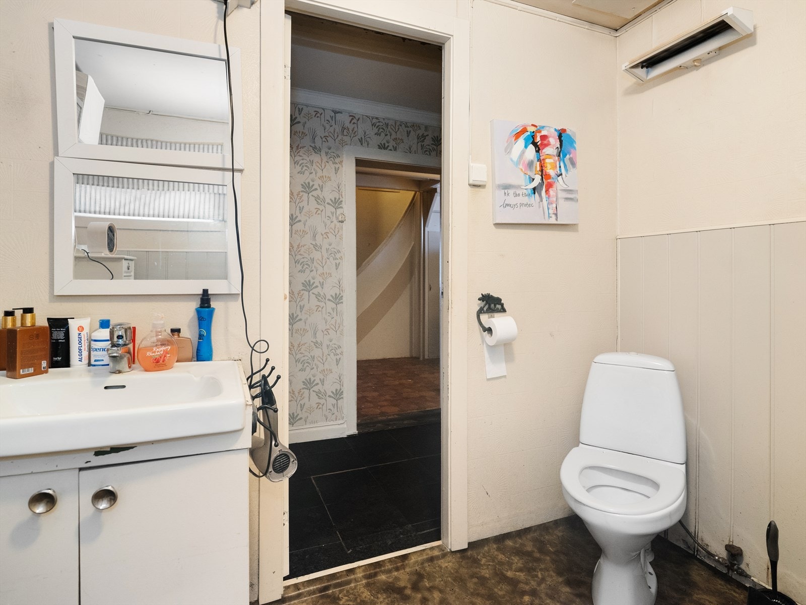 bad på 5,5 kvm Galleribilde