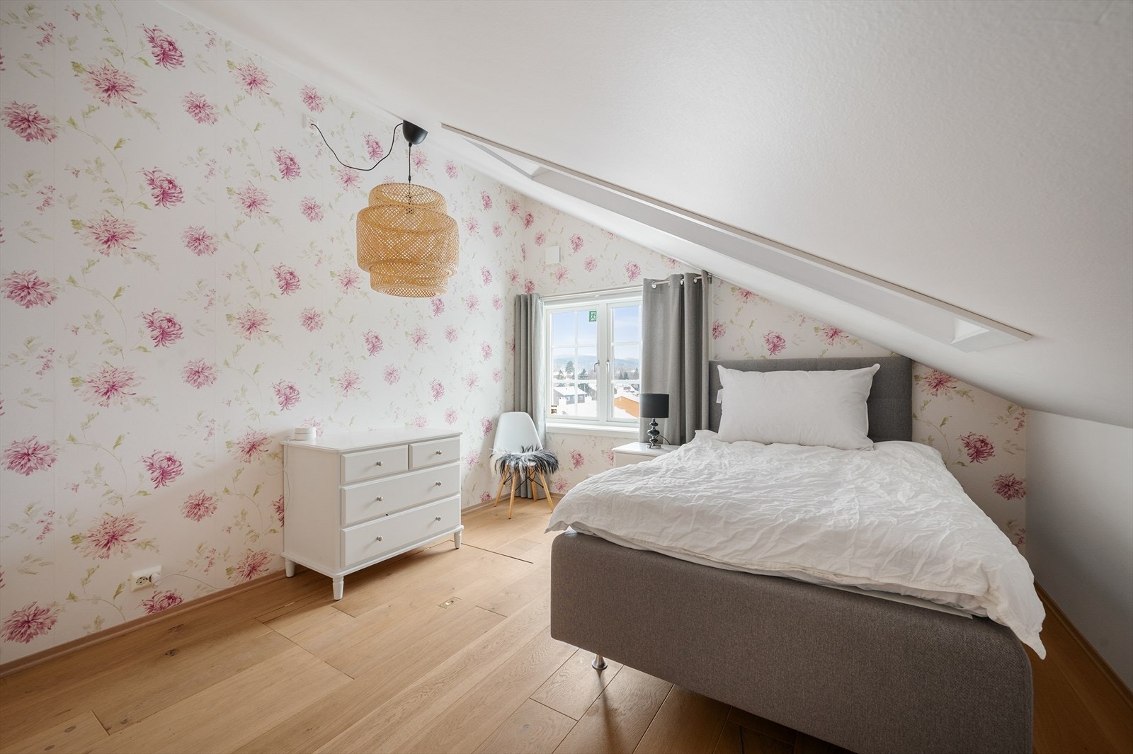 Rommene får gode lysinslipp fra takvinduene Galleribilde
