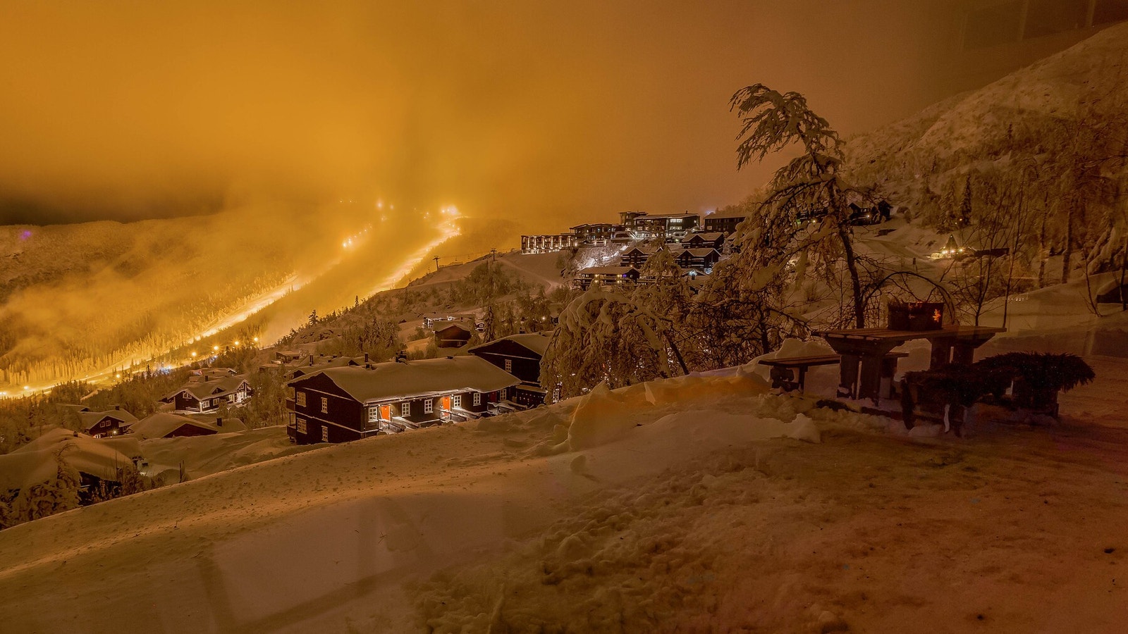 Det er en sjelden fin og vidstrakt utsikt fra eiendommen! Galleribilde