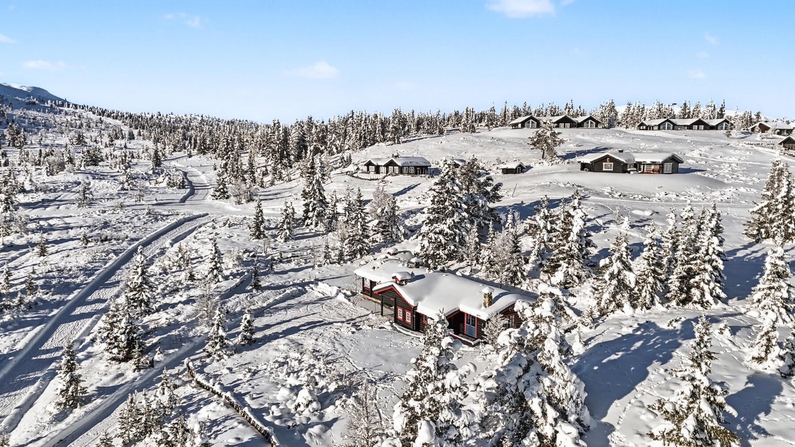 Vinteridyll rett utenfor hyttedøra: nærhet til langrennsløyper og skitrekk i Bjødnalie, tilknyttet Storefjell. Galleribilde