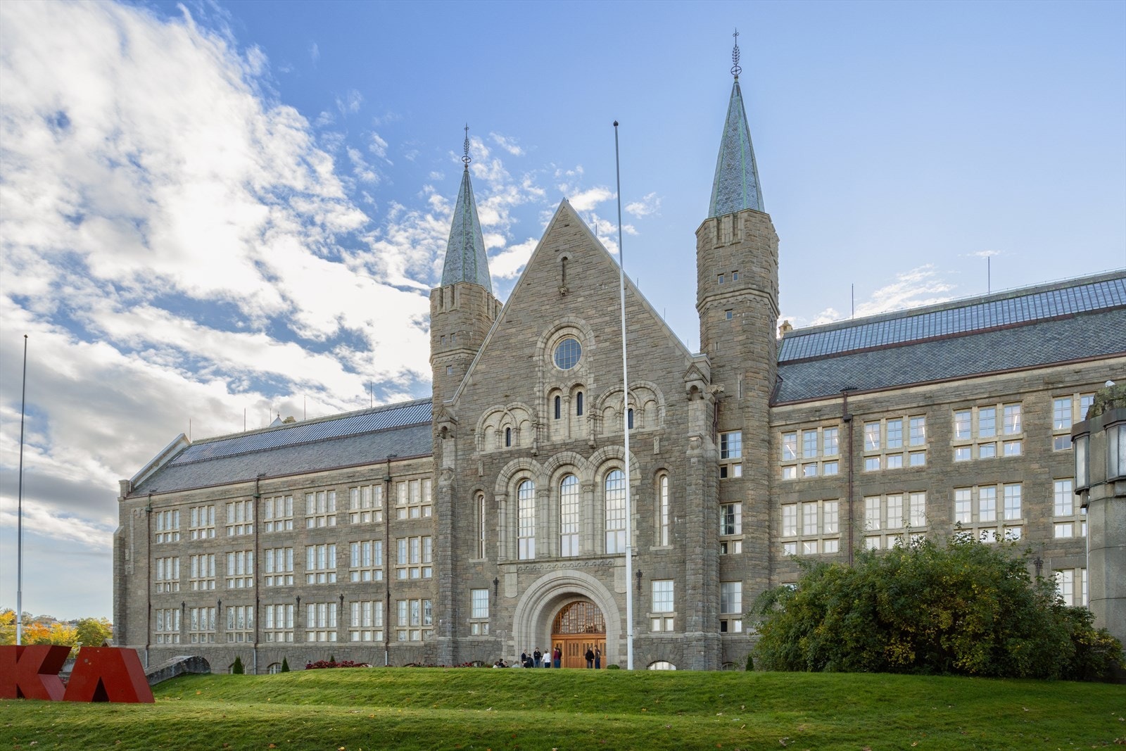 Beliggenheten er ideell med kun få minutters gange til NTNU og Studentersamfundet. Galleribilde