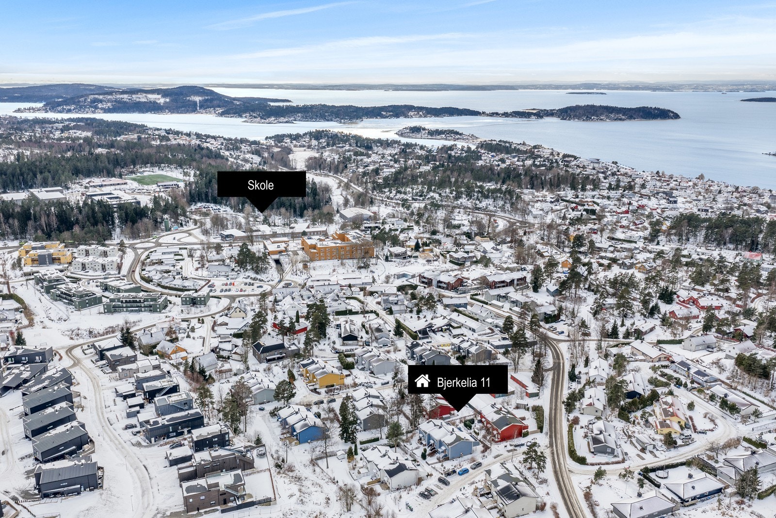 Nærområdet byr på flotte turmuligheter og nærhet til sjøen ved Son. Galleribilde