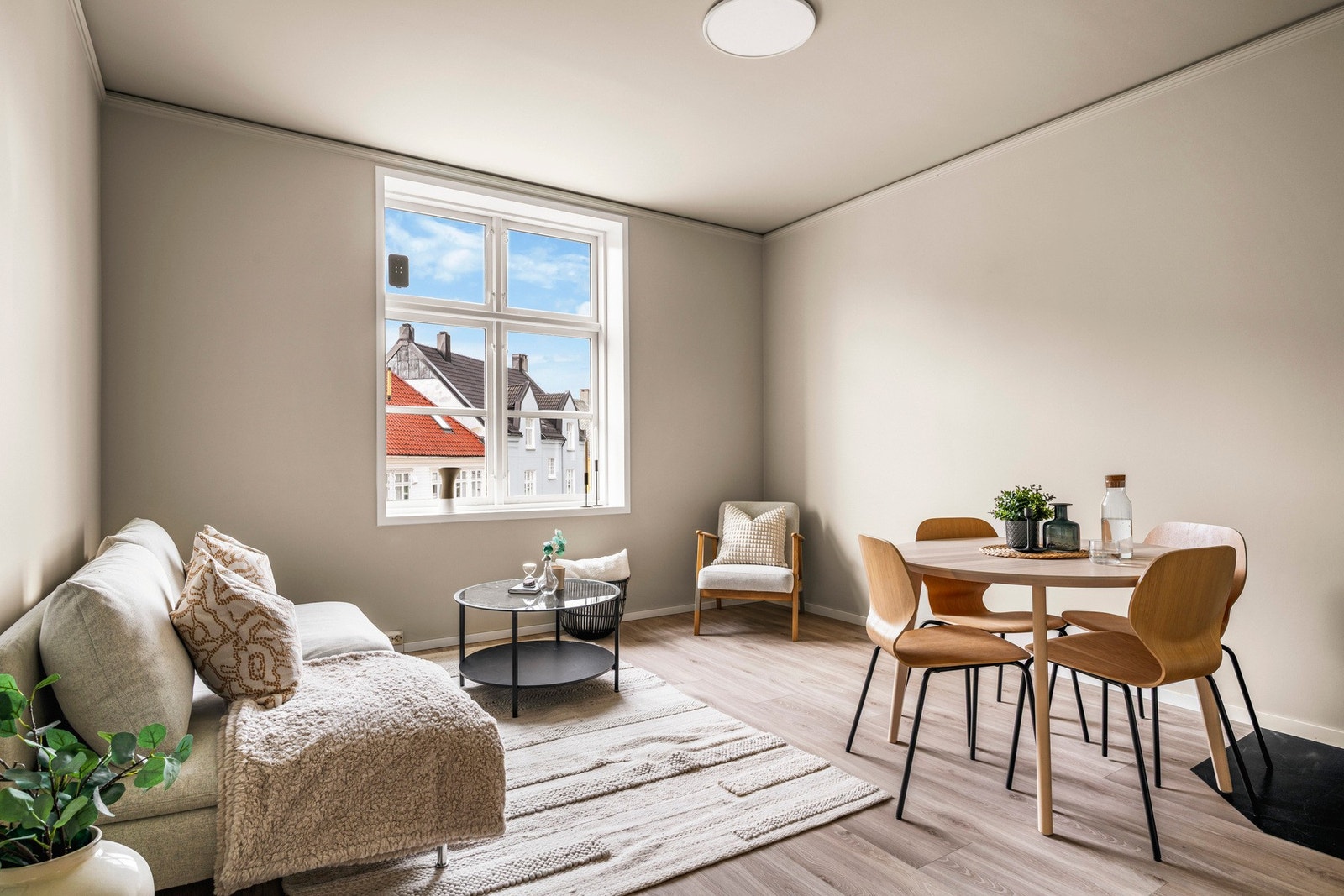 Kirkegaten 19 presenteres av Tarek Bergfjord ved Bergby & Partners. Galleribilde