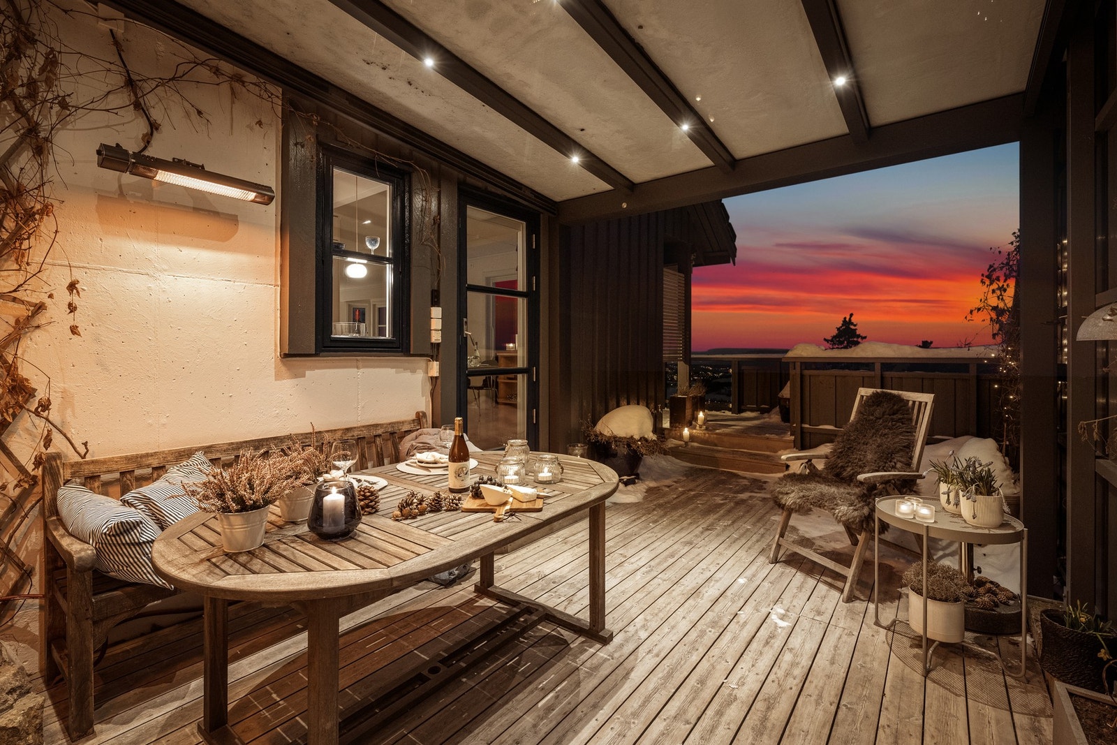 Boligen har to vestvendte terrasser på tilsammen 60 kvm Galleribilde