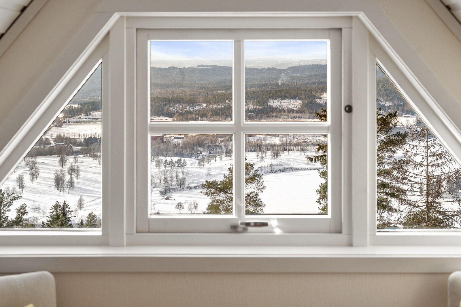 Flott utsikt fra loftstuen Galleribilde