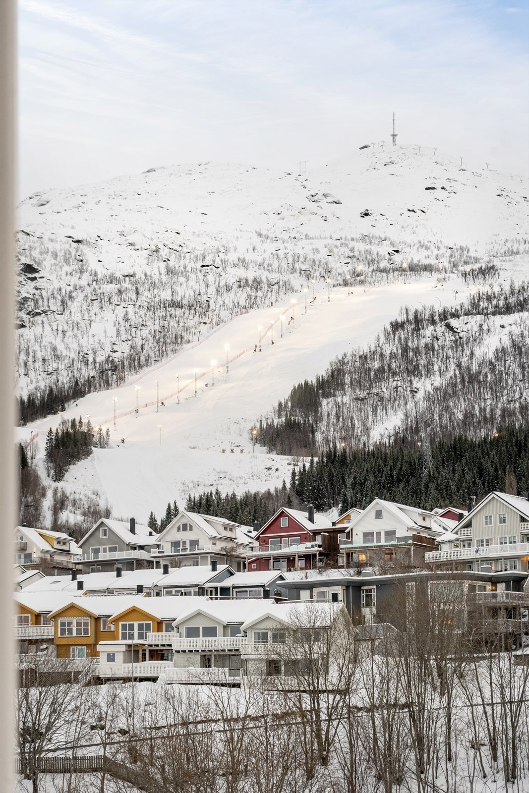 Sjekk denne utsikten som kan nytes rett fra balkongen! Galleribilde