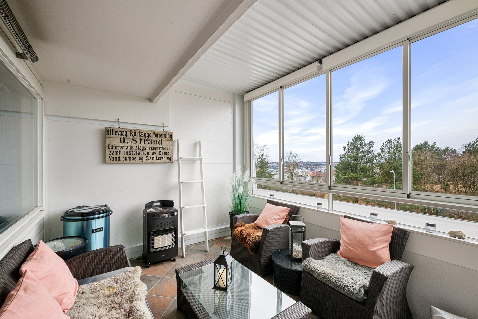 Utsikt mot Gandsfjorden Galleribilde