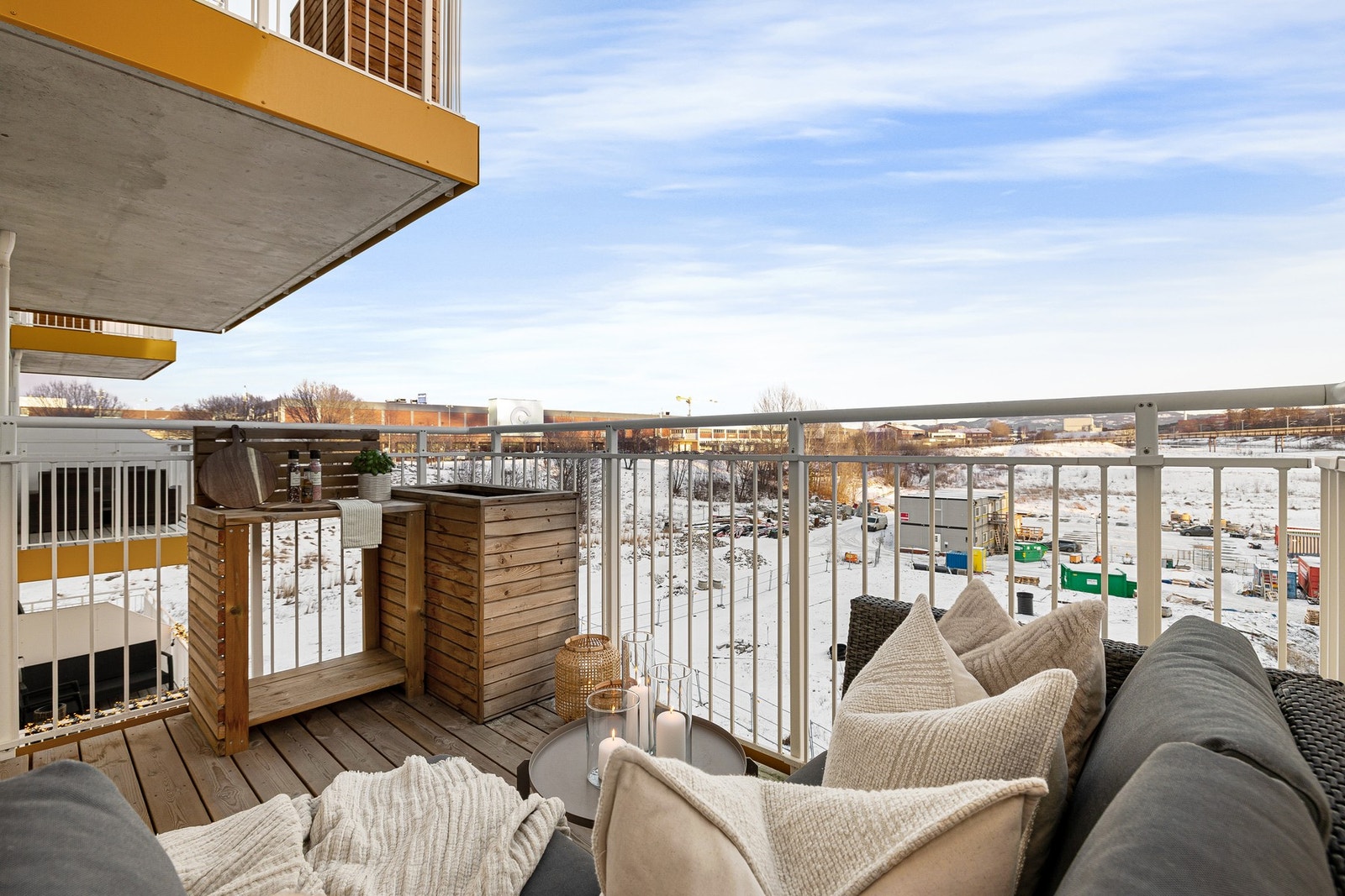 Her nyter du glimrende solforhold store deler av dagen på sommerstid. Galleribilde