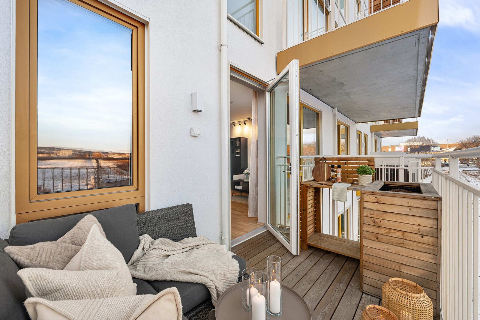 God plass til utemøblement og grill. Galleribilde