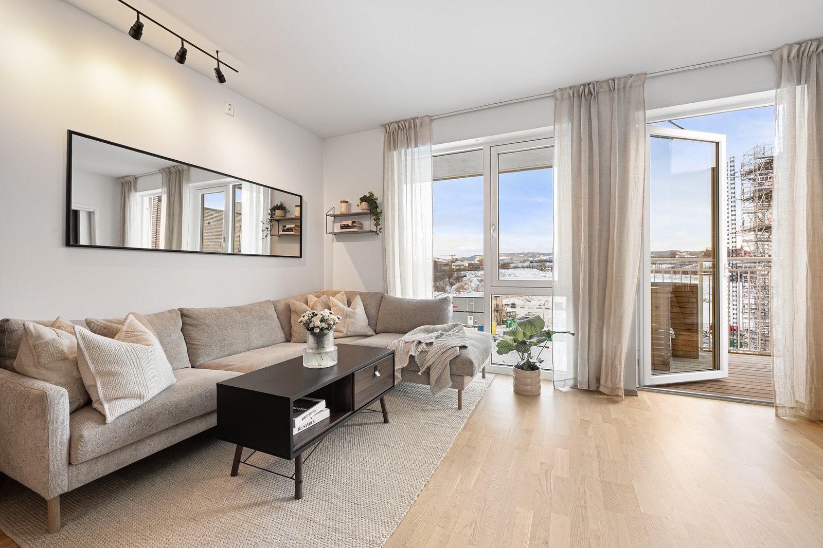 EiendomsMegler 1 v/Frank Robert Bae har gleden av å presentere en lekker 2-roms selveierleilighet beliggende i 5. etasje på Lilleby/Lade. Galleribilde