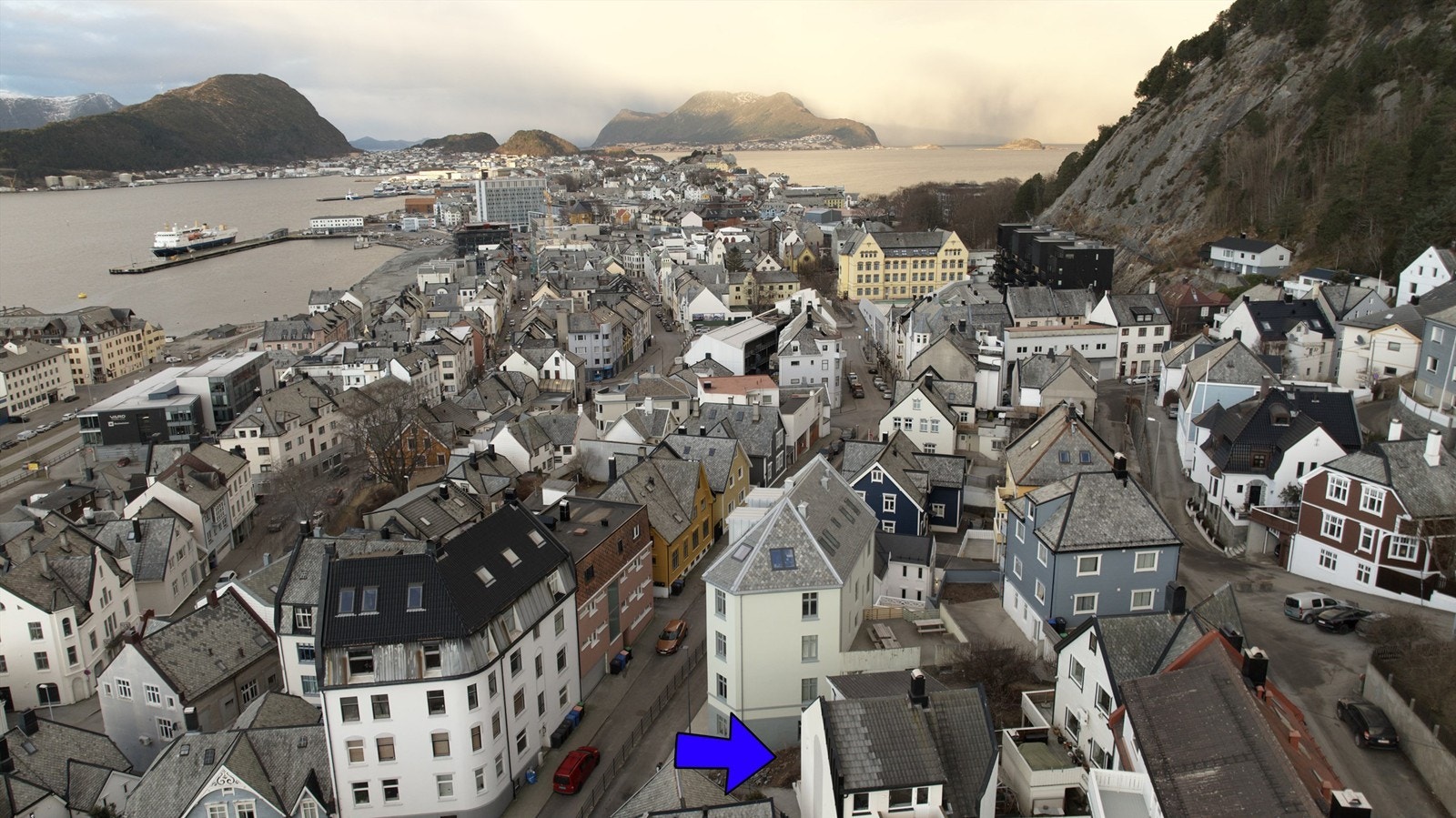 Leiligheten har sentral beliggenhet i Ålesund sentrum Galleribilde