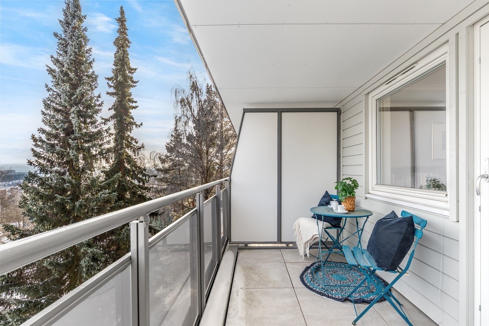 Perfekt for å nyte morgenkaffen eller solrike ettermiddager. Galleribilde