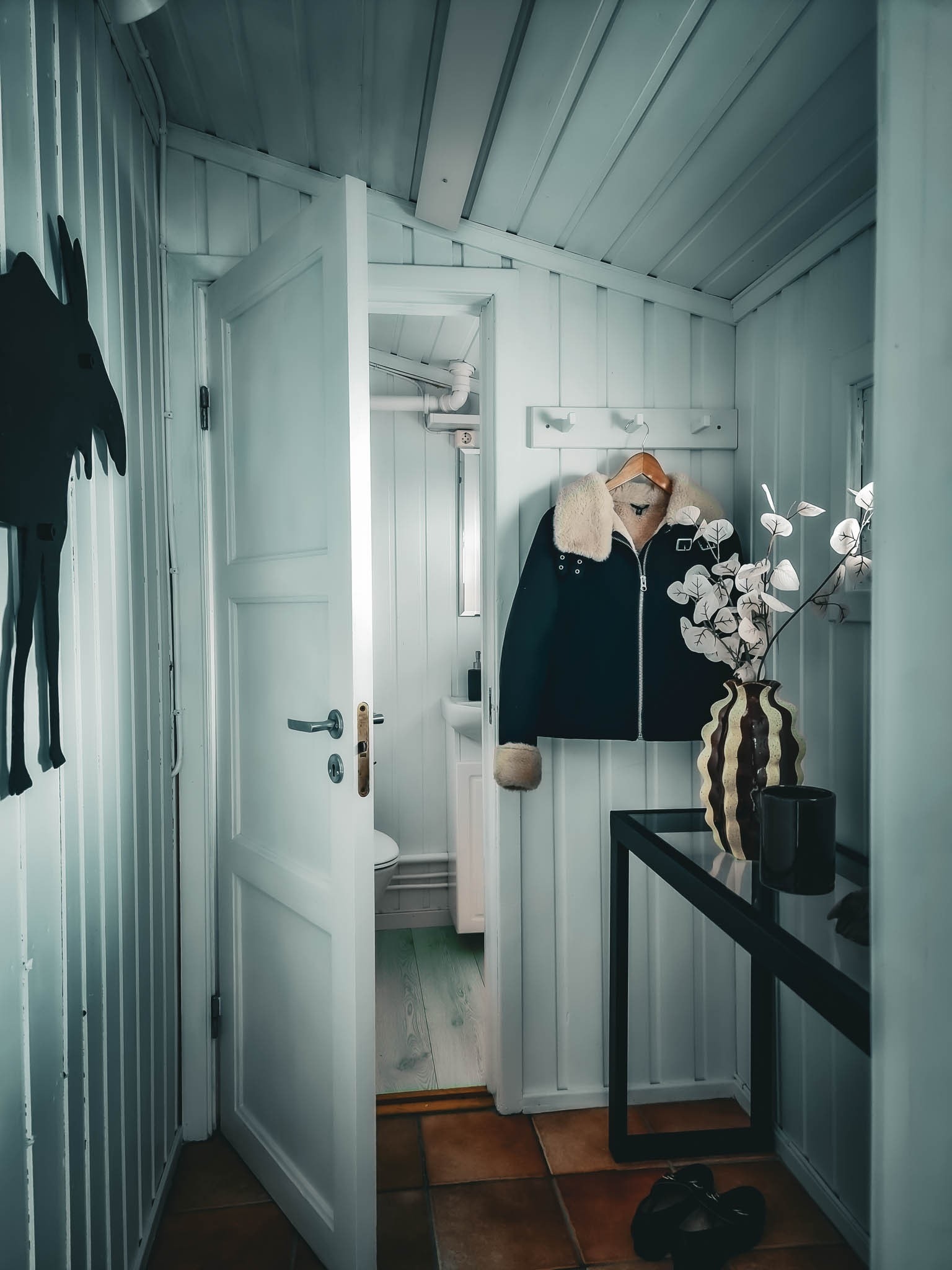 Gang og toalett Galleribilde