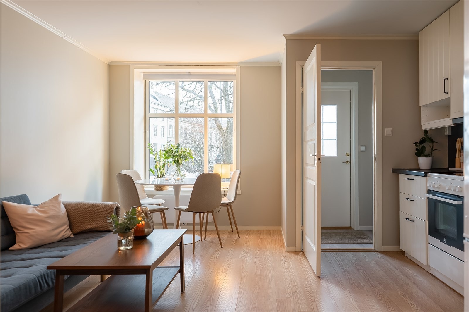 Velkommen til Hans Nissens gate 12 - En pen og sentrumsnær selveierleilighet på 35 m² med ettertraktet beliggenhet i Ila. Foto: Oscar Stoltenberg Galleribilde