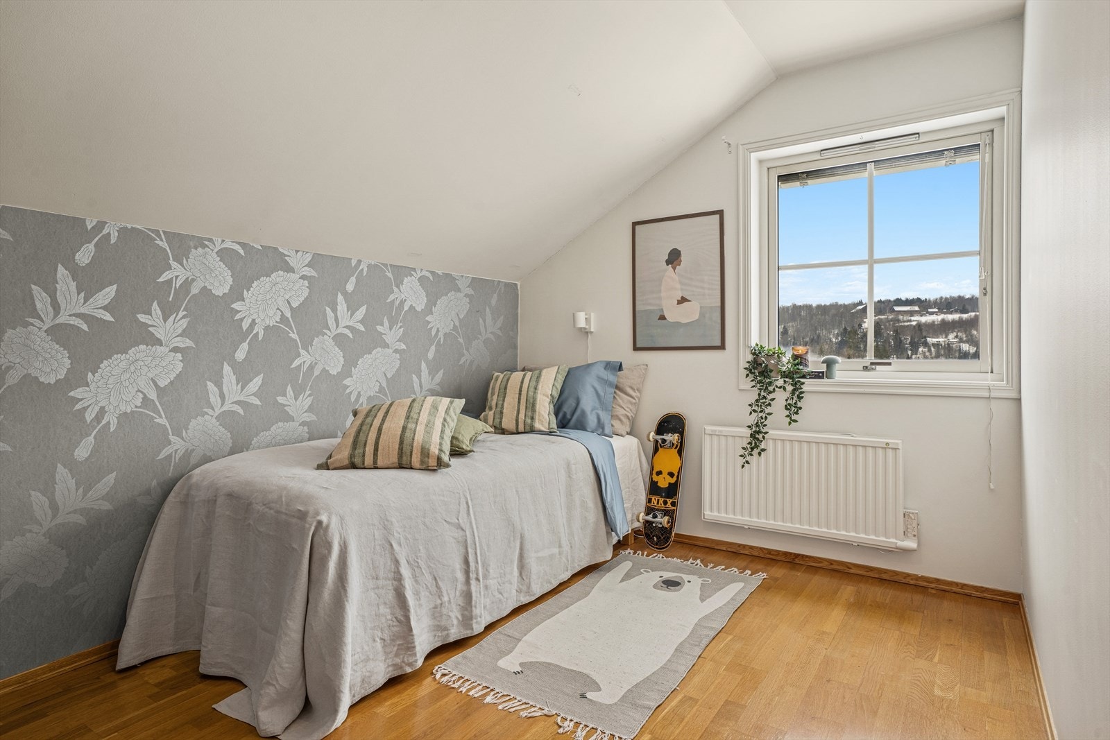 Soverom III er beliggende på loftet. Galleribilde