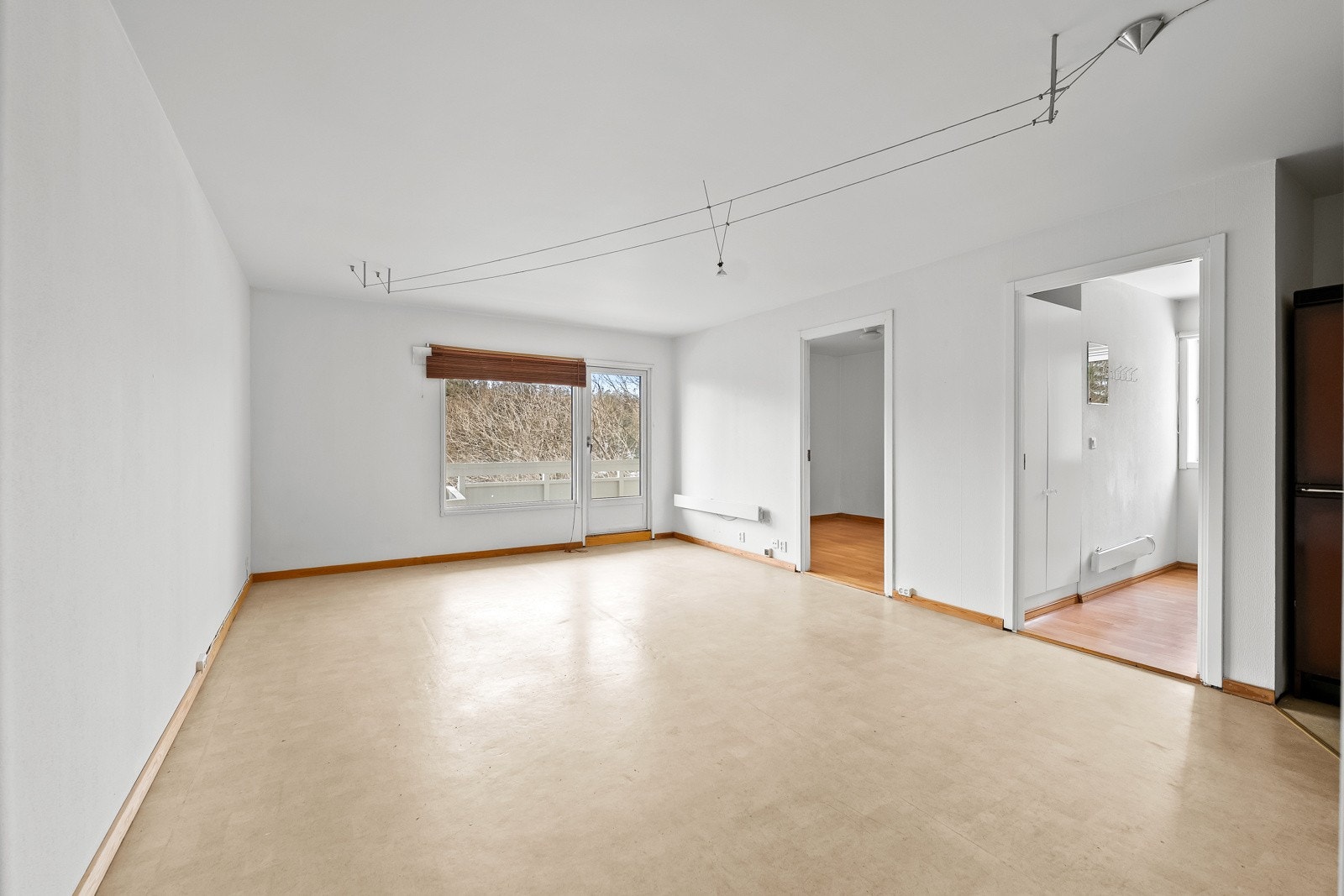 Boligen har oppussingsbehov, og det bør påregnes moderniseringer/ oppussing for å oppgradere boligen til dagens standard Galleribilde