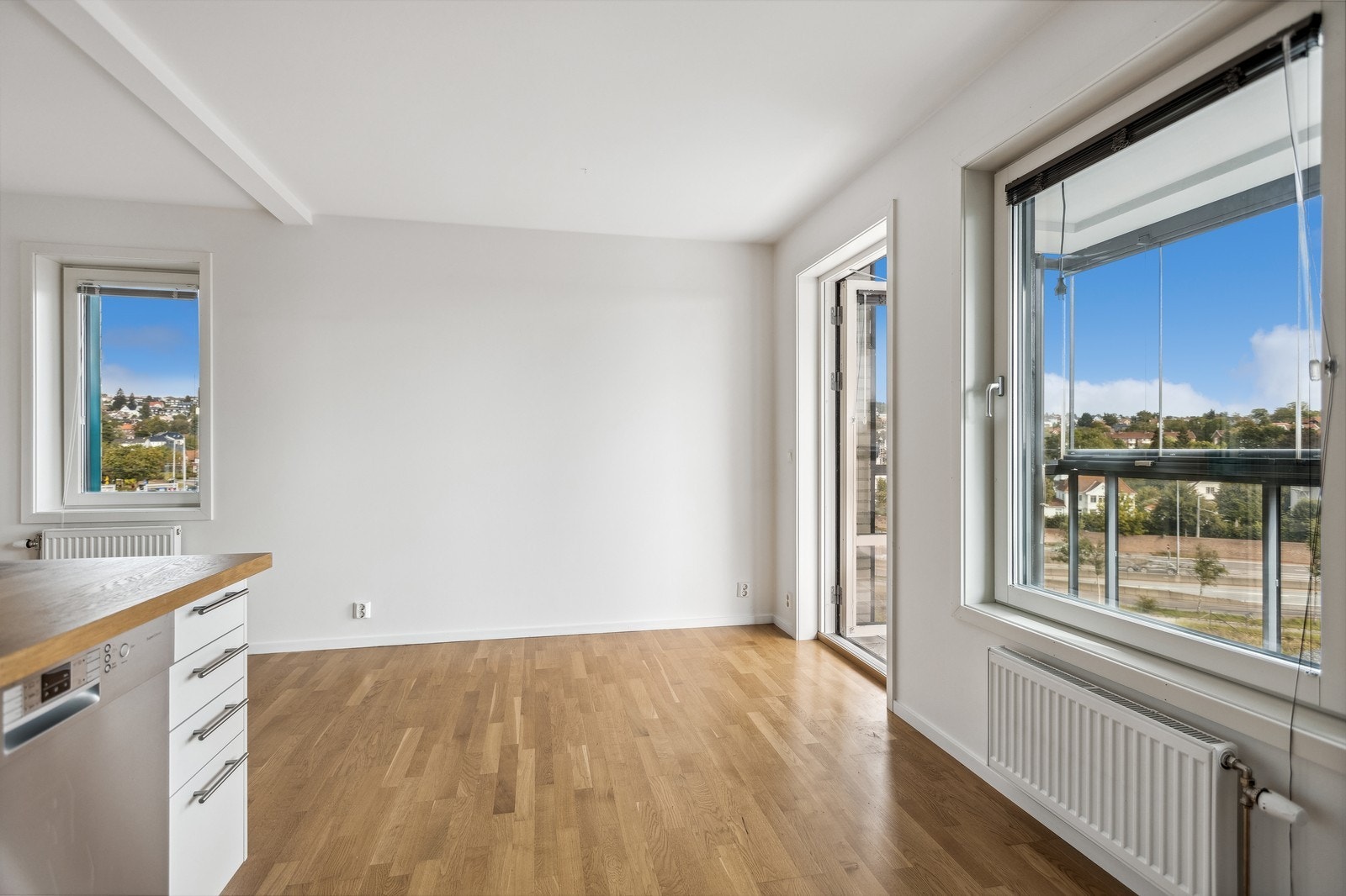 Boligen er ledig omgående til langtidsleie, og har ALT inkludert i husleien. Galleribilde