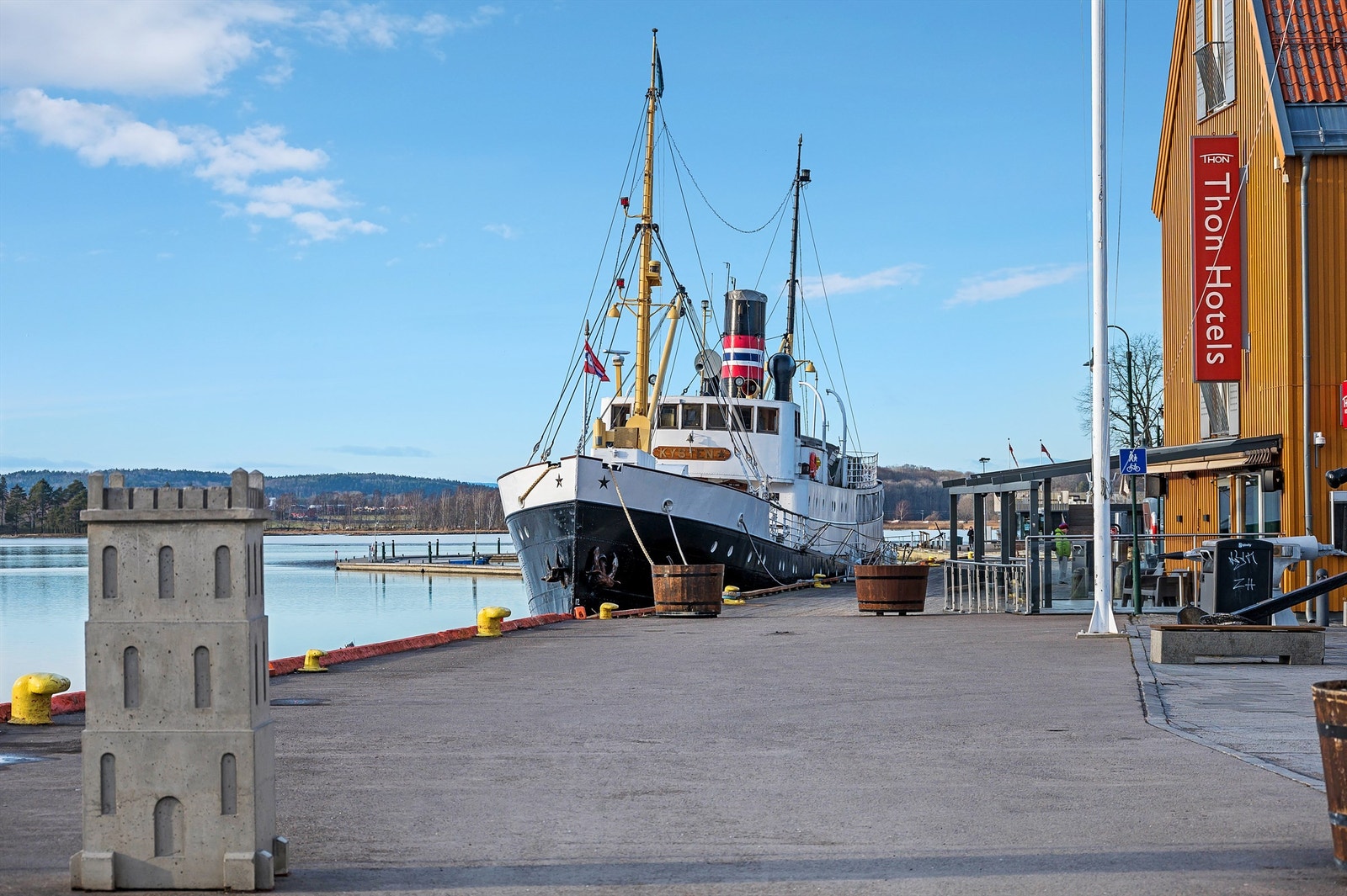 Yrende liv gjennom hele sommere! Galleribilde