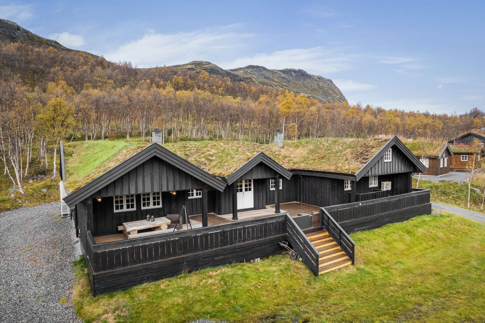 Sommerbilde av eiendommen Galleribilde