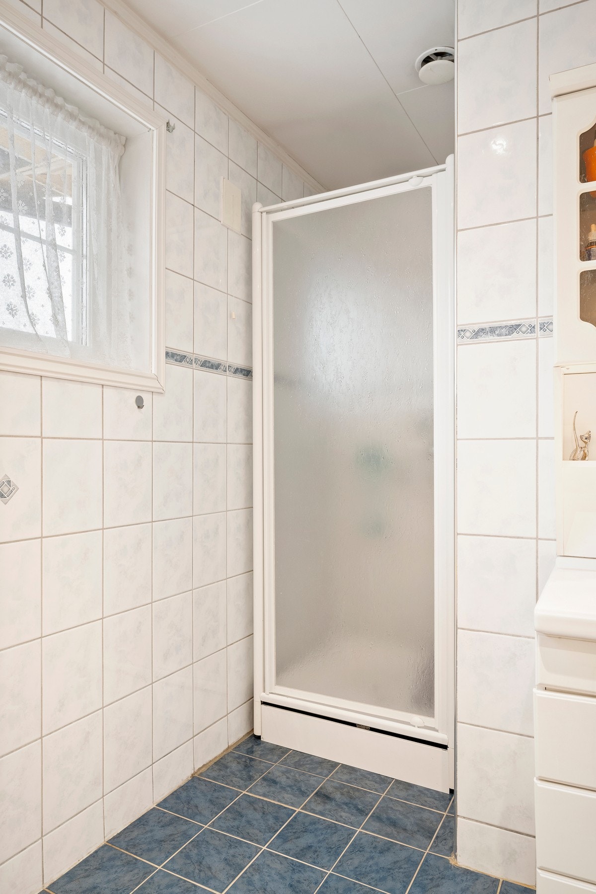 Dusjnisje. Galleribilde