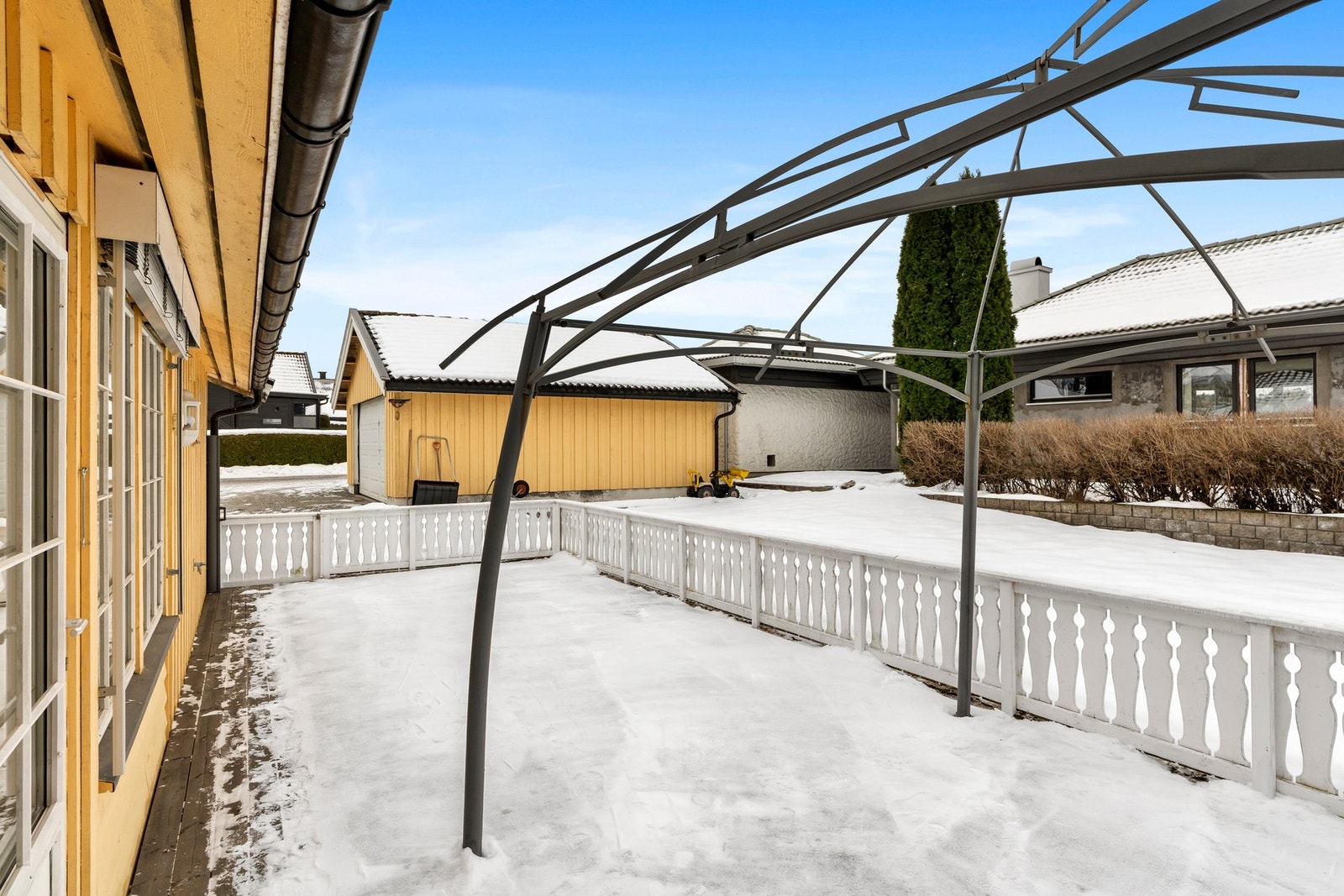 Terrasse. Galleribilde