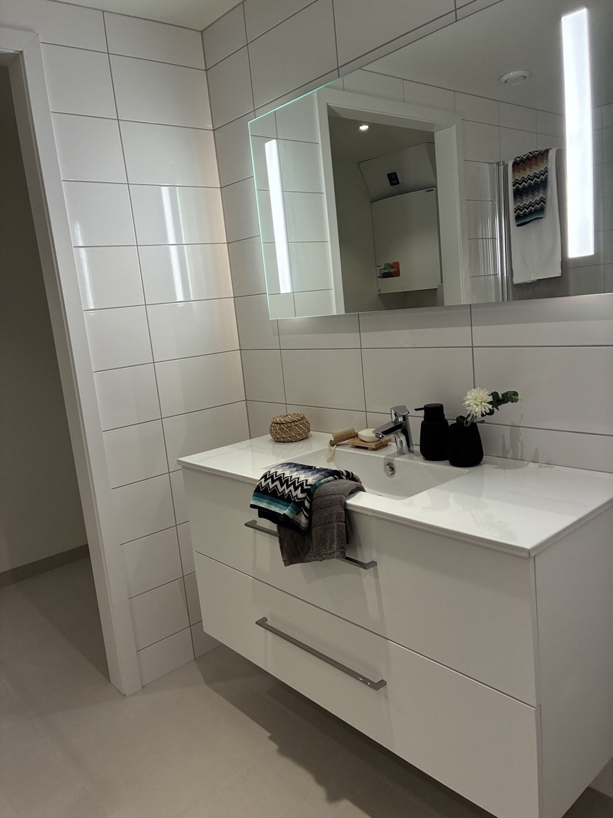 017_Baderom (bilde fra leilighet 2) Galleribilde