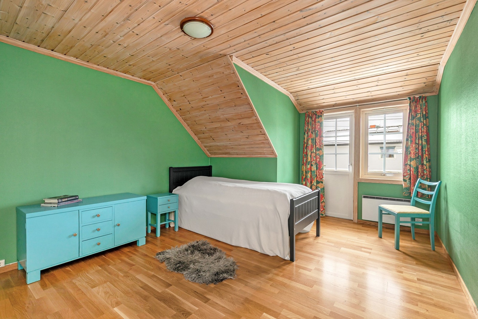 Soverom med utgang til veranda. Galleribilde