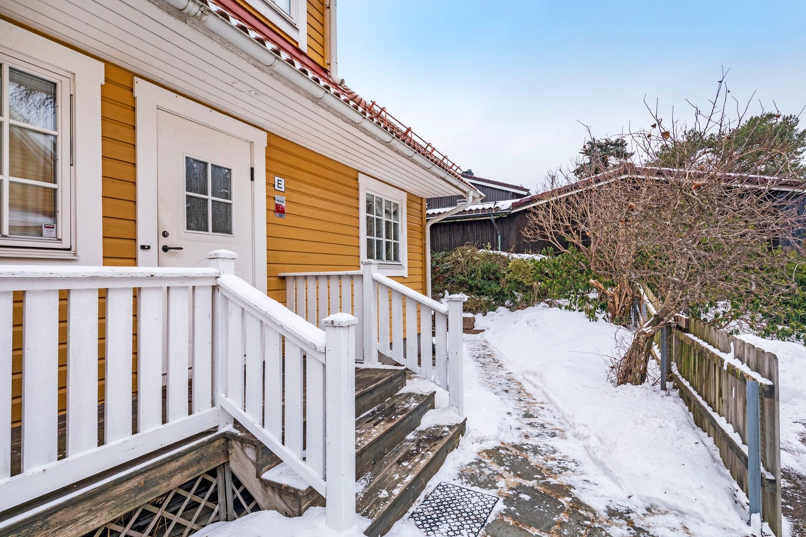 Inngangsparti. Galleribilde