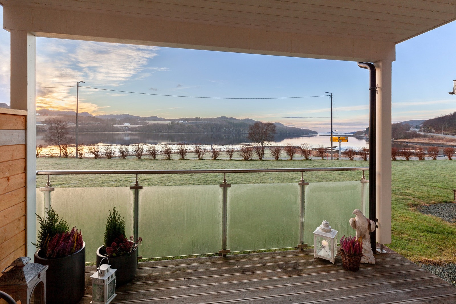 Terrasse på ca. 13 kvm. med nydelig utsikt. Galleribilde