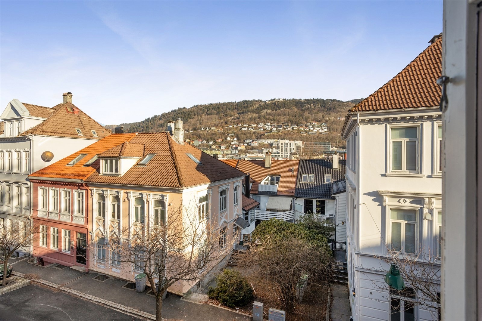 Nydelig utsikt også fra kjøkken. Galleribilde