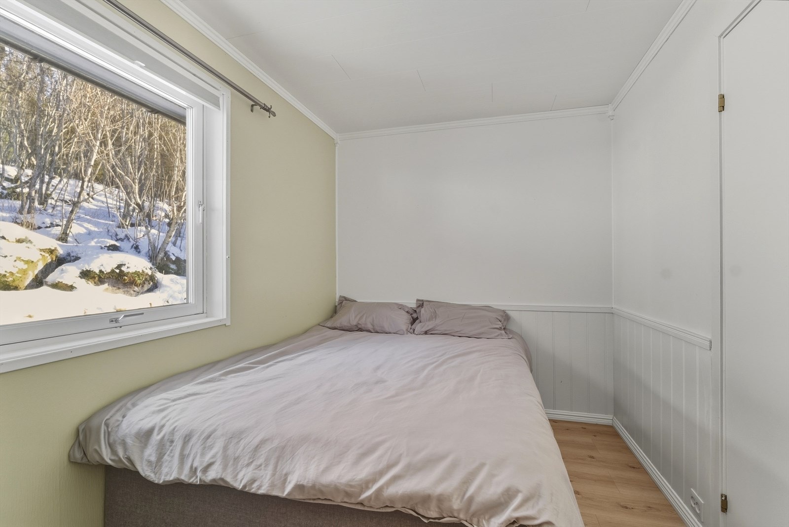 Soverom nr. 2 i 1. etasje. Galleribilde