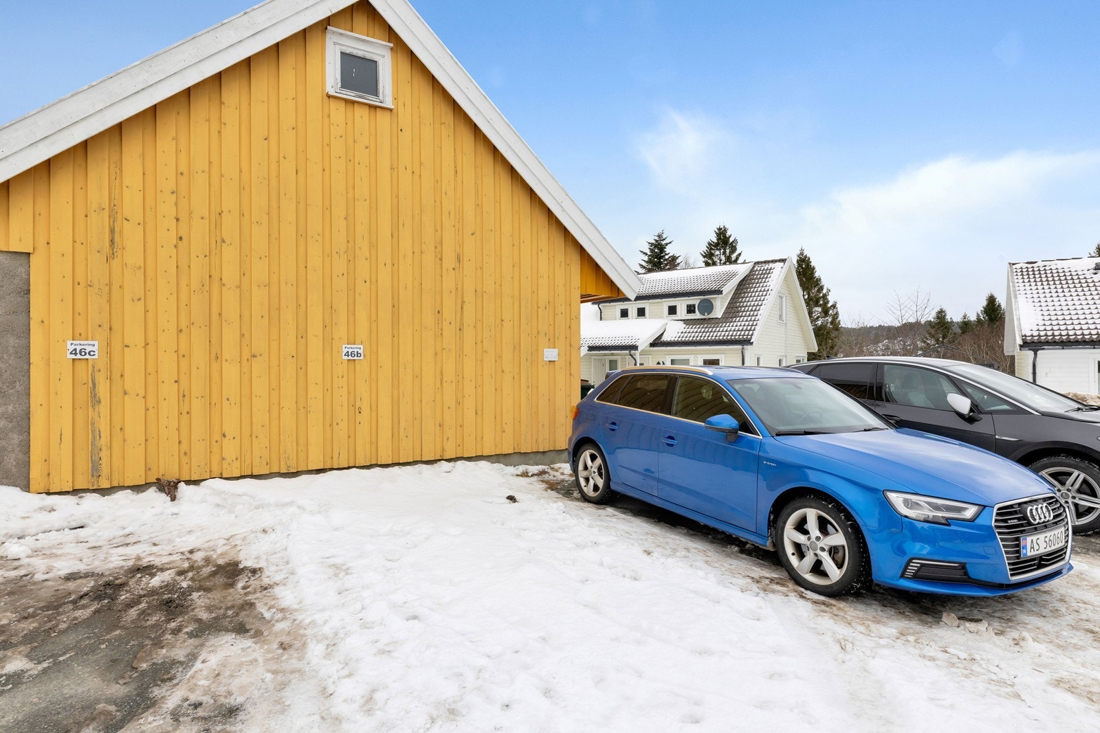 Merket parkeringsplass medfølger. Galleribilde
