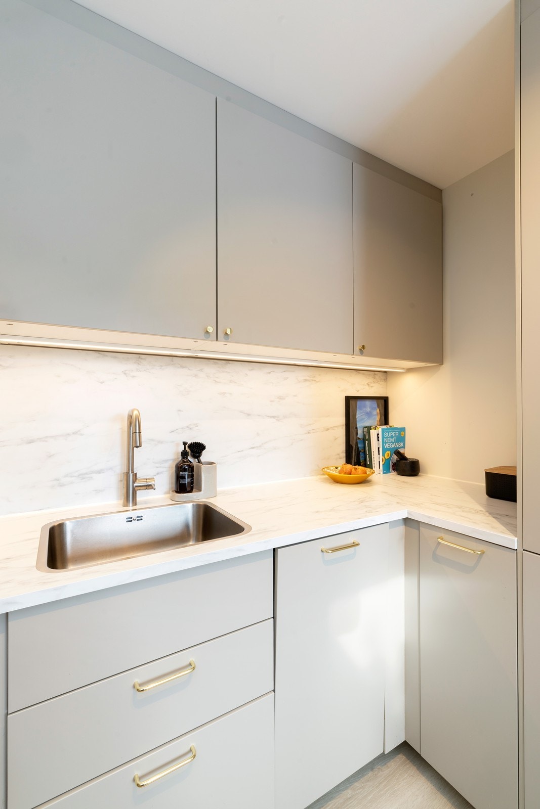 God benkeplass i hjørnet. Galleribilde