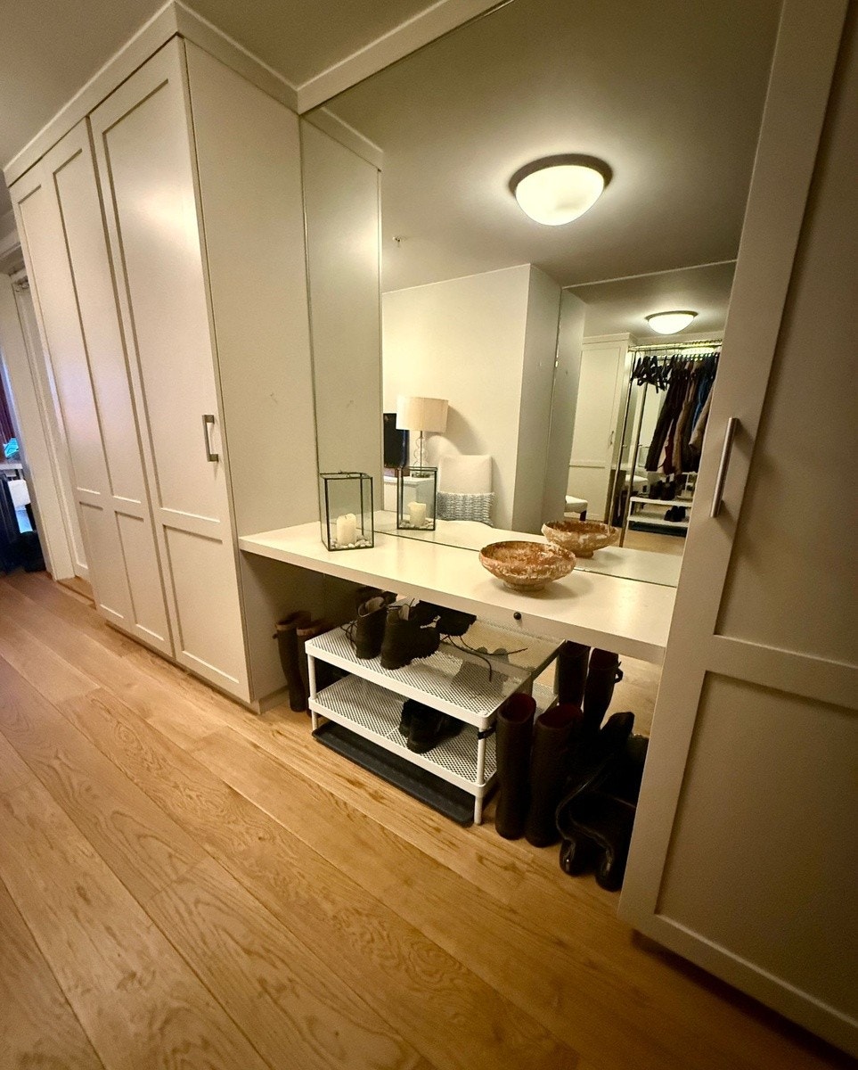 Lys og åpen entré Galleribilde