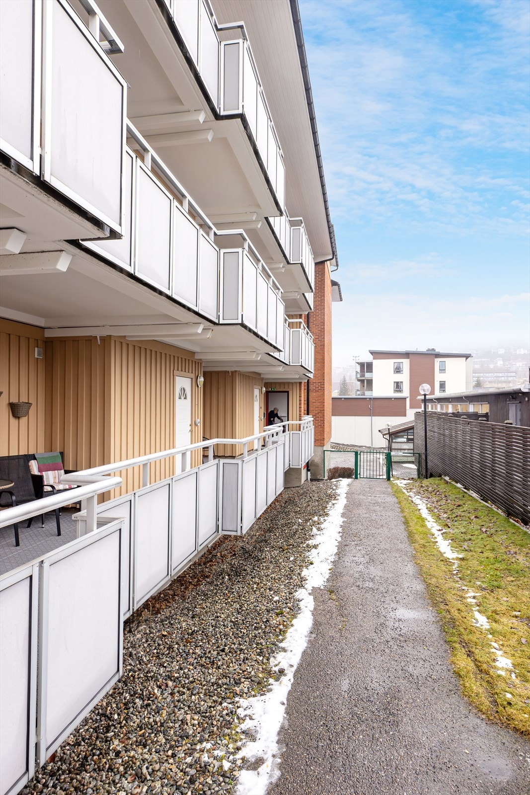 008_1DX35578.jpg Galleribilde