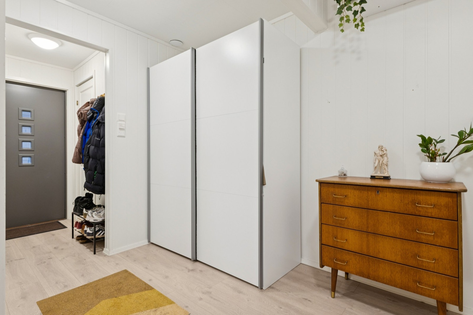 Entré. Galleribilde