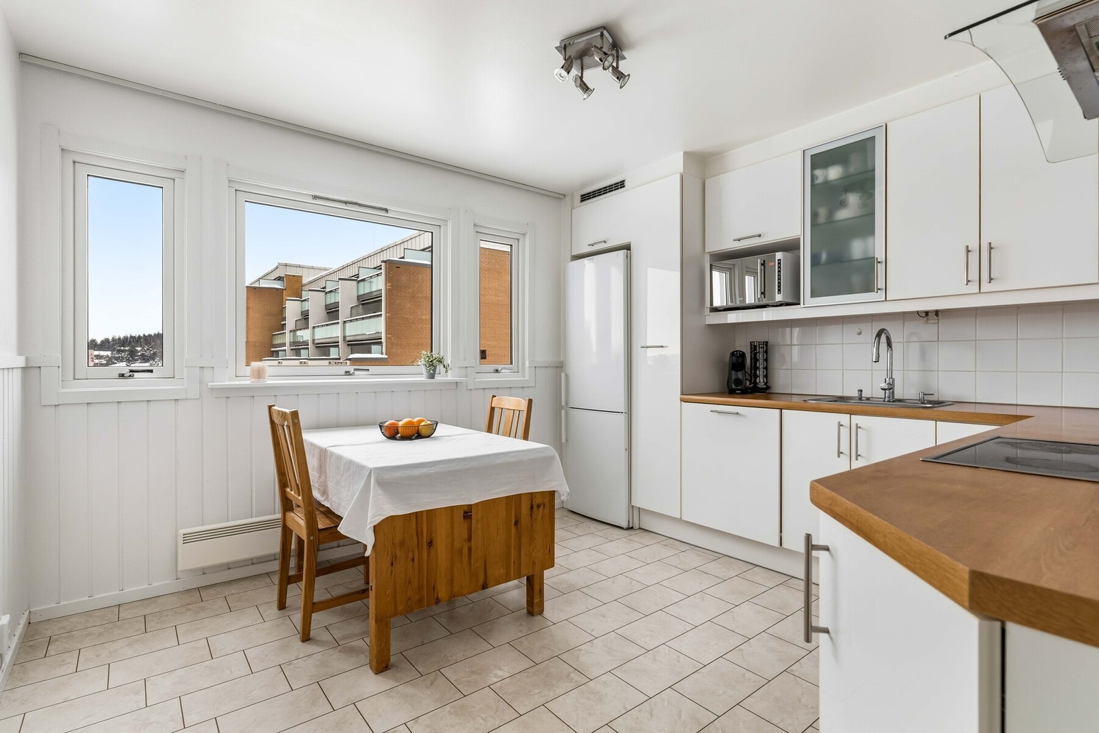 En velholt 3-roms beliggende i toppetasjen Galleribilde