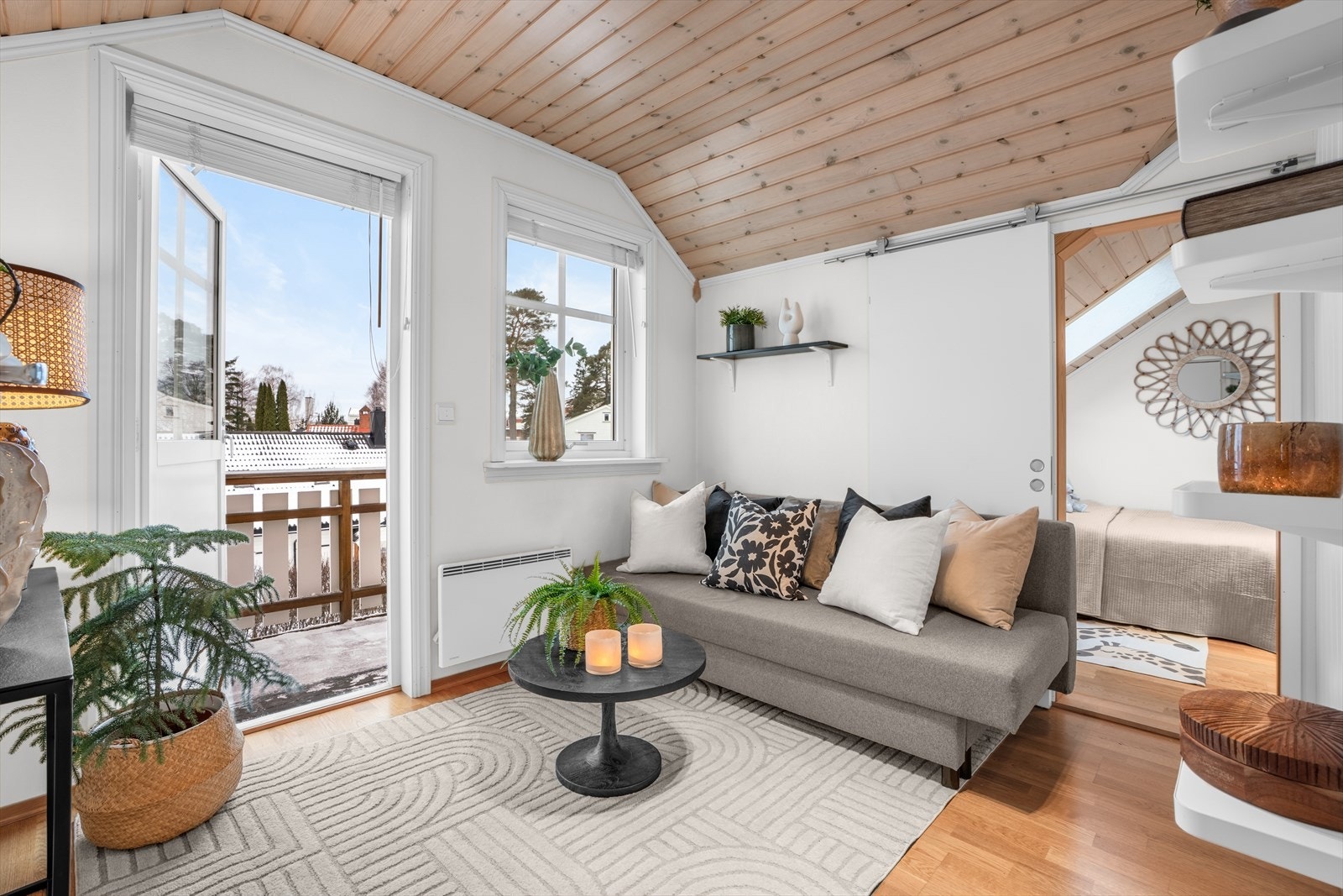 Soverom 4. Rommet har utgang til balkong. Galleribilde