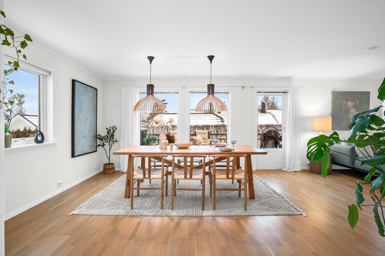 Stor og herlig stueavdeling med god møbleringsfrihet. Galleribilde