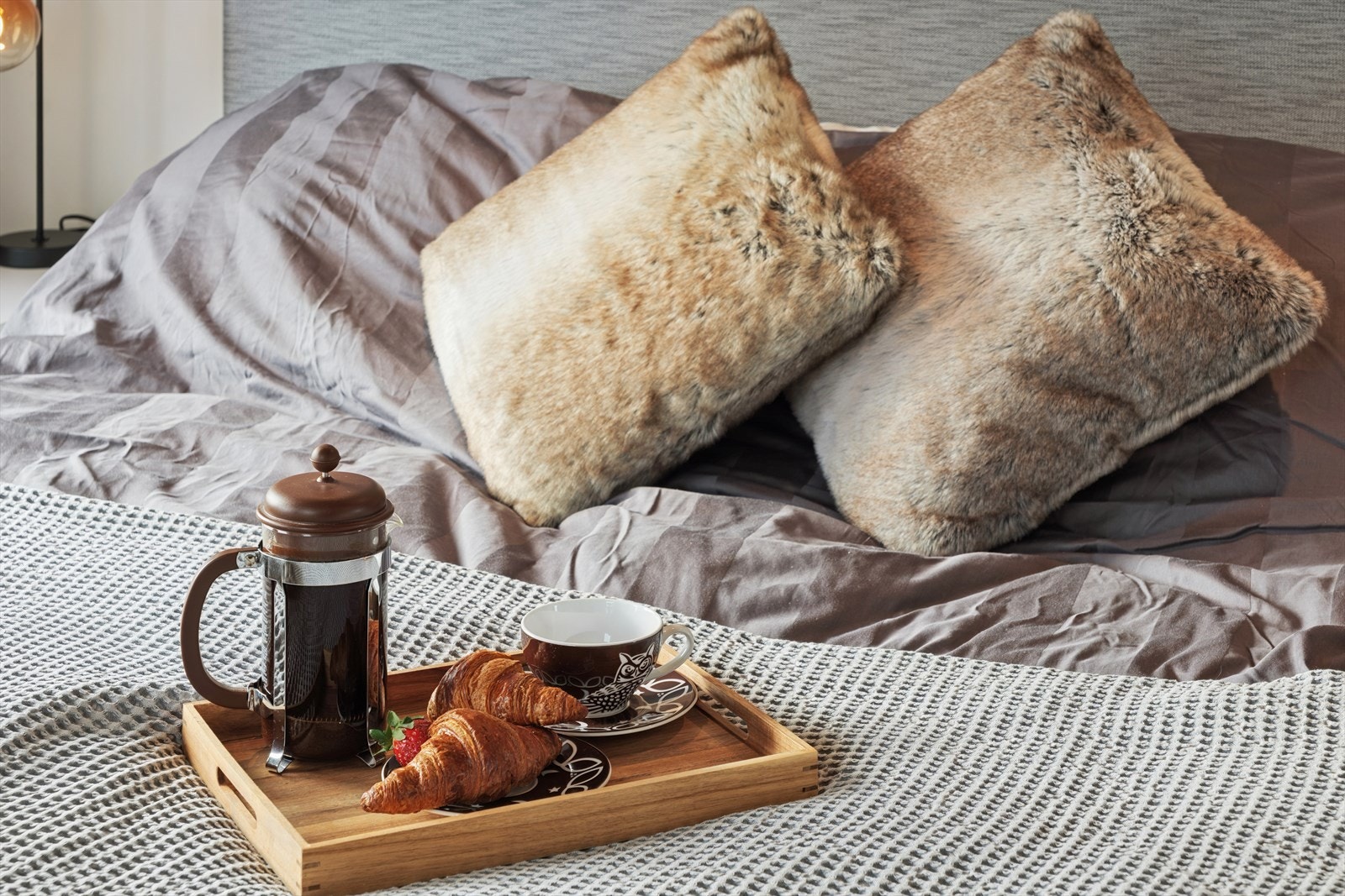 En behagelig og rolig atmosfære som gjør rommet til et herlig sted å trekke seg tilbake. Galleribilde