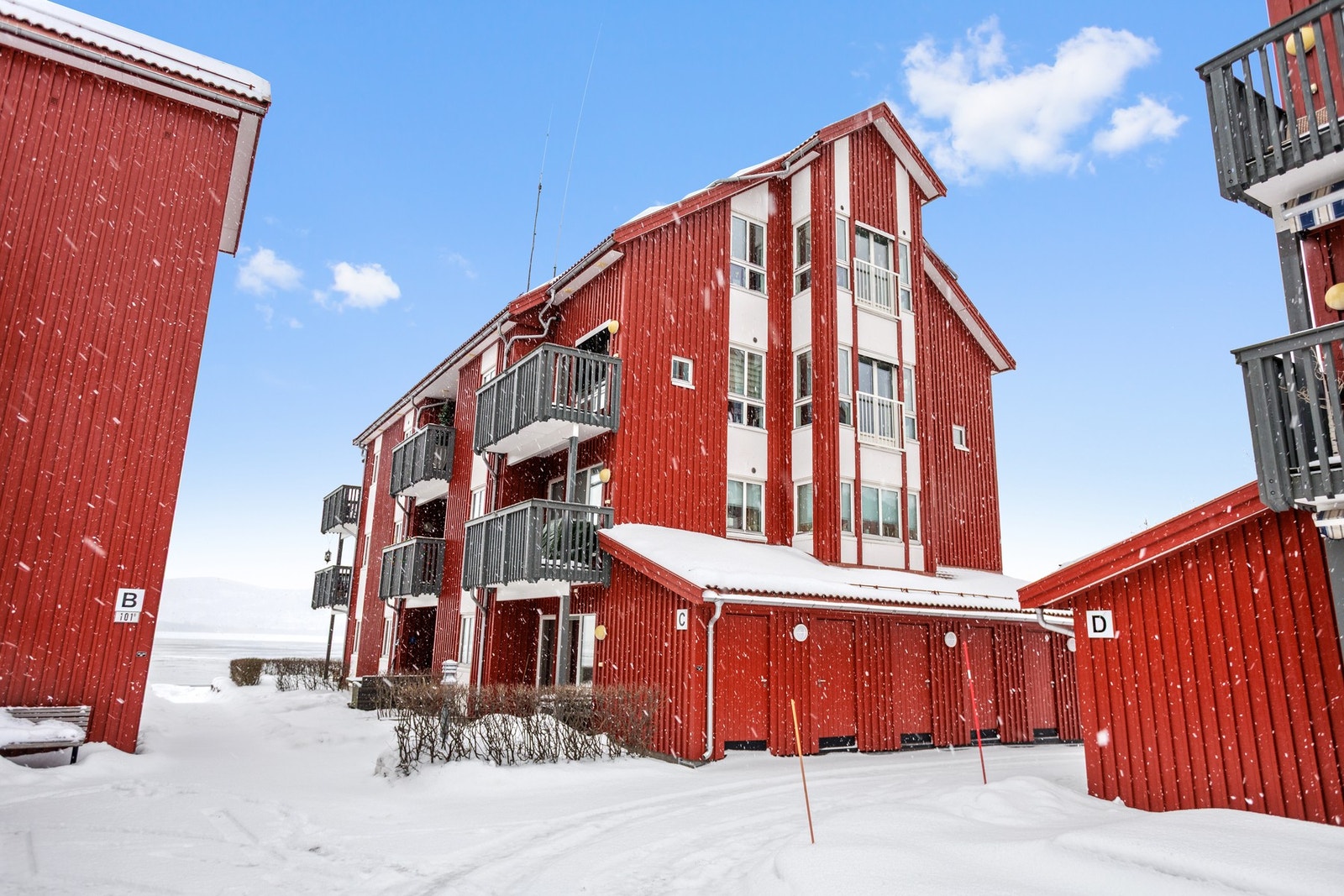 Fasaden ble malt i 2020 Galleribilde