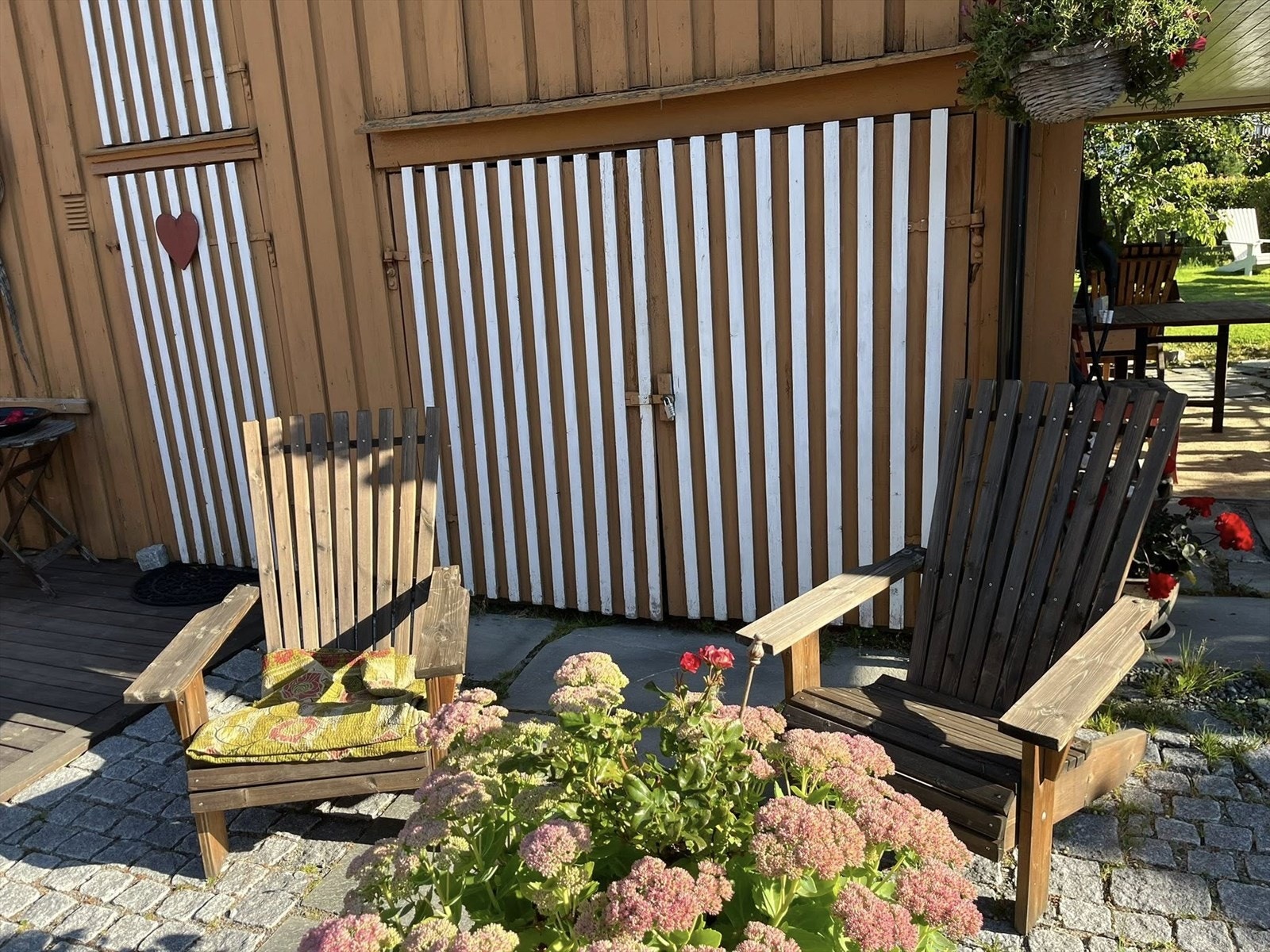 Mange godplasser i sola. Galleribilde