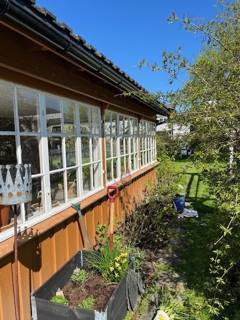 Bildet er tatt fra østveggen av carporten. Galleribilde