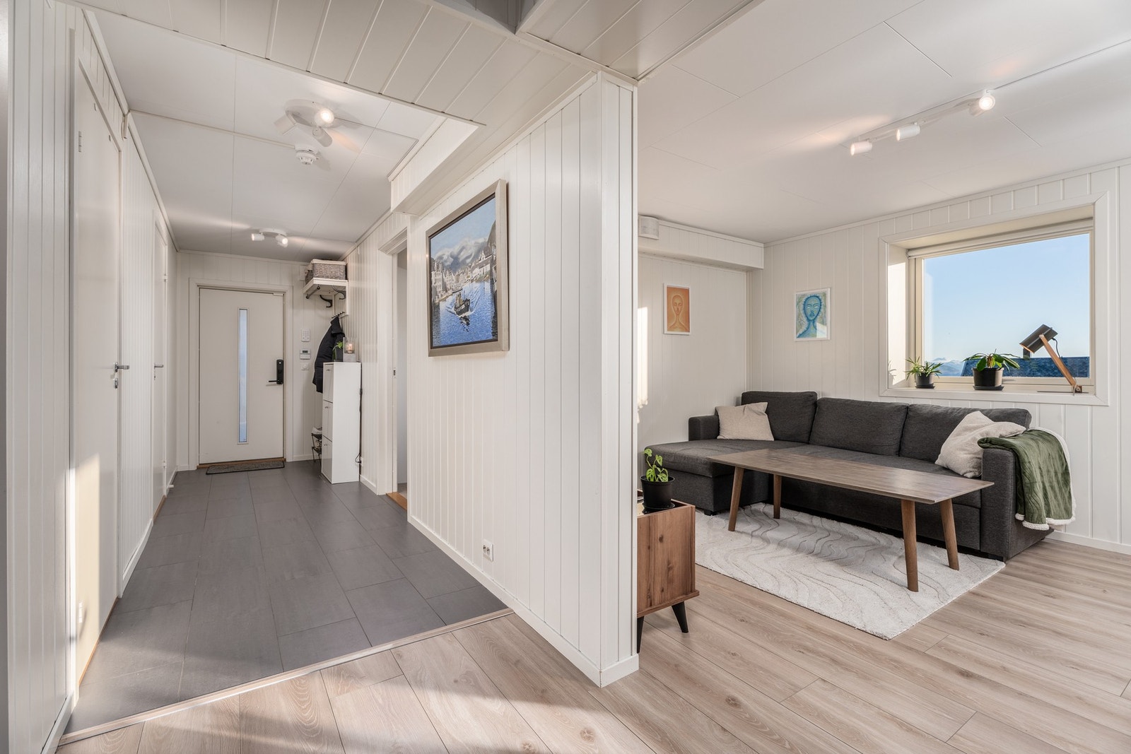 Velkommen til utleiedelen i underetasjen, denne vurderes som attraktiv i utleiemarkedet og er utleid pr dd. Galleribilde