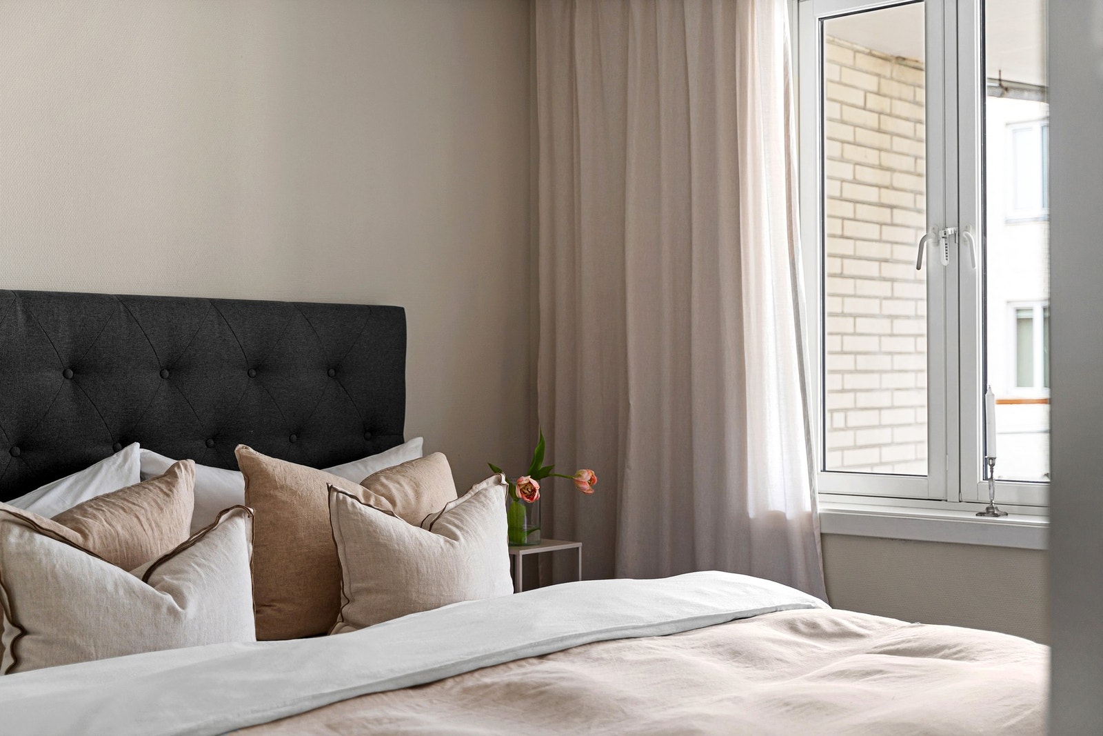 Soverom - detalj. Galleribilde