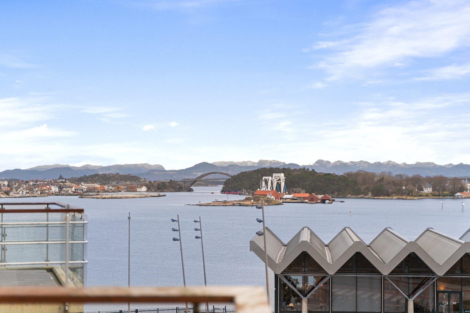 Utsikt fra balkong. Galleribilde