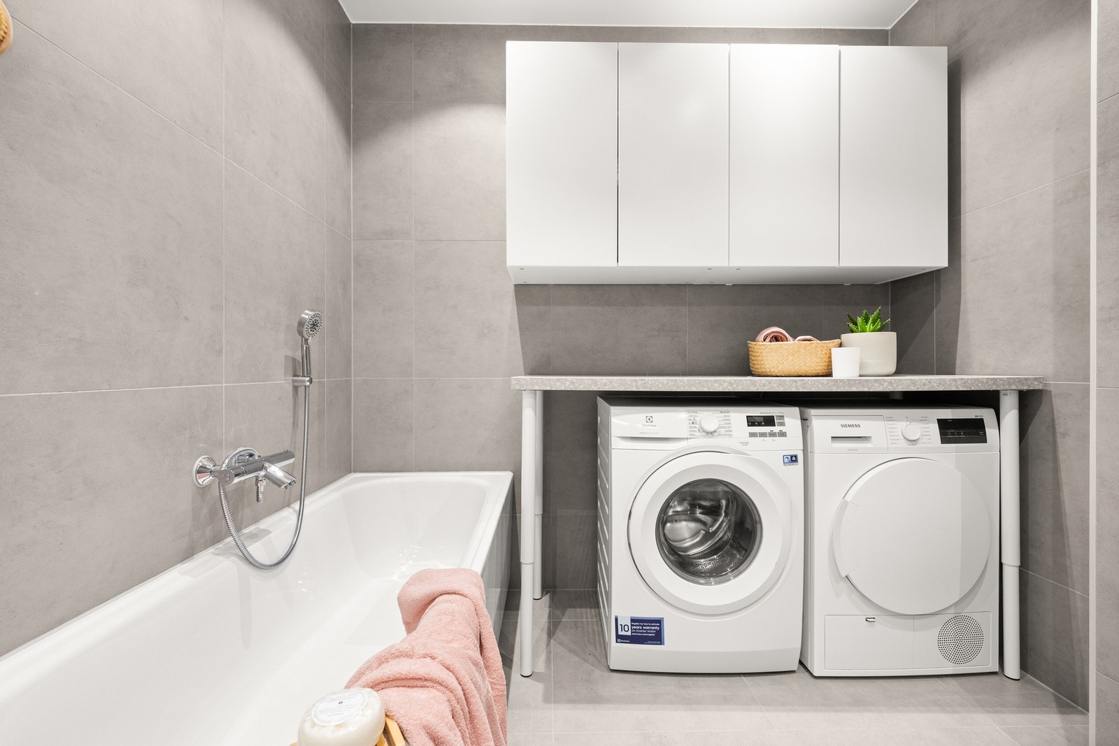 Det er opplegg for vaskemaskin, slik at du har alt du trenger i hverdagen. Galleribilde