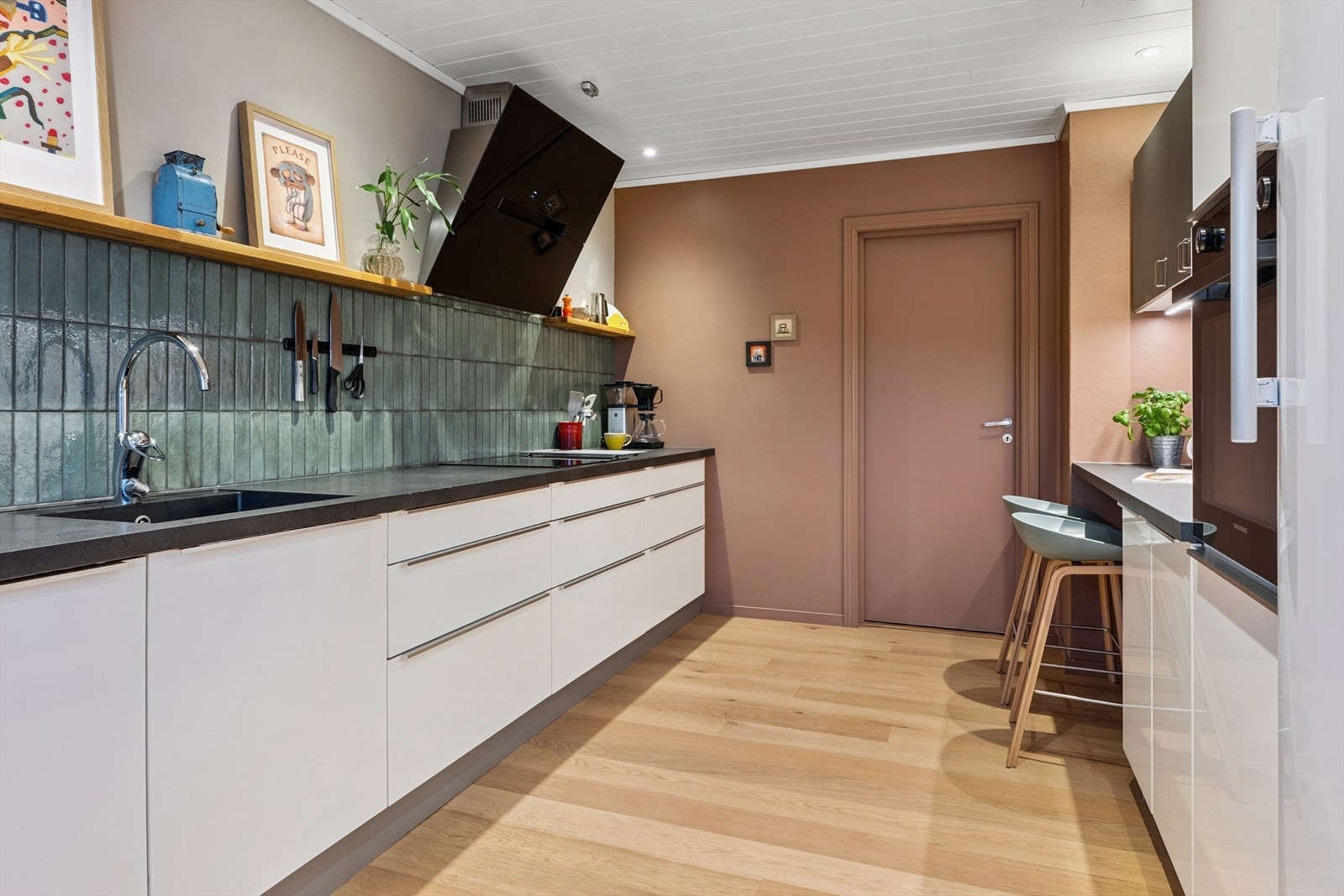 Romslig kjøkken Galleribilde